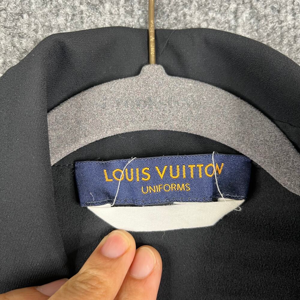 Louis Vuitton Uniform Blouse Womens Size 38 Black Button Up Pleated Sleeve - Picture 2 of 8